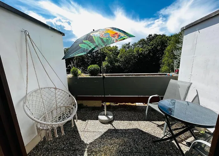 Attraktives Mit Dem Blick Auf Den *