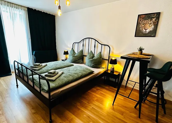 Attraktives Mit Dem Blick Auf Den